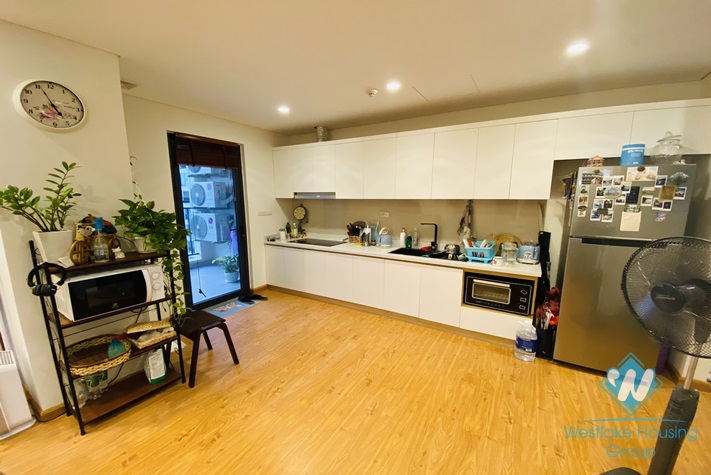 An affordable 2 bedrooms apartment for rent in Hong Kong Tower, Dong Da